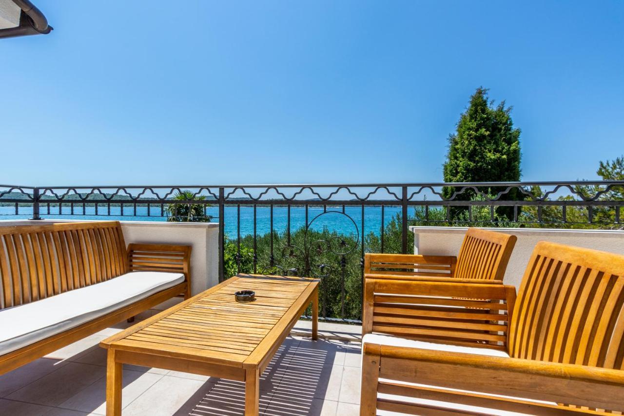 Apartments La Mirage Pirovac Kültér fotó