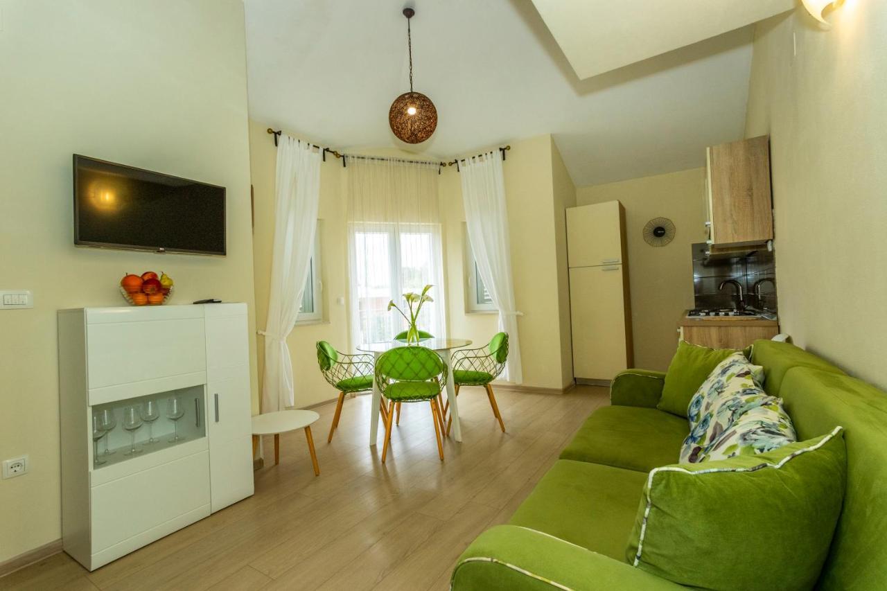 Apartments La Mirage Pirovac Kültér fotó