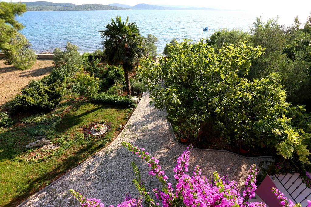 Apartments La Mirage Pirovac Kültér fotó